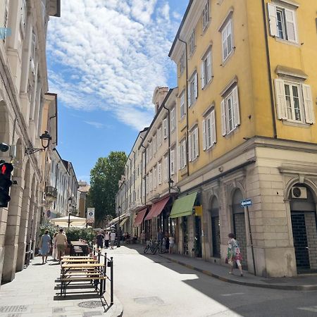Cavana 10 Tirabora Short Rent Trieste Exterior photo
